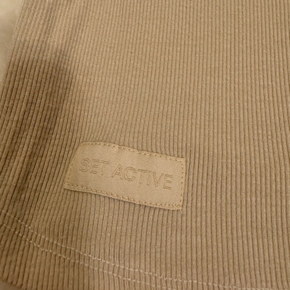 Set Active Form Tank Top Beige Tan Nude Size Small EUC - Picture 3 of 4